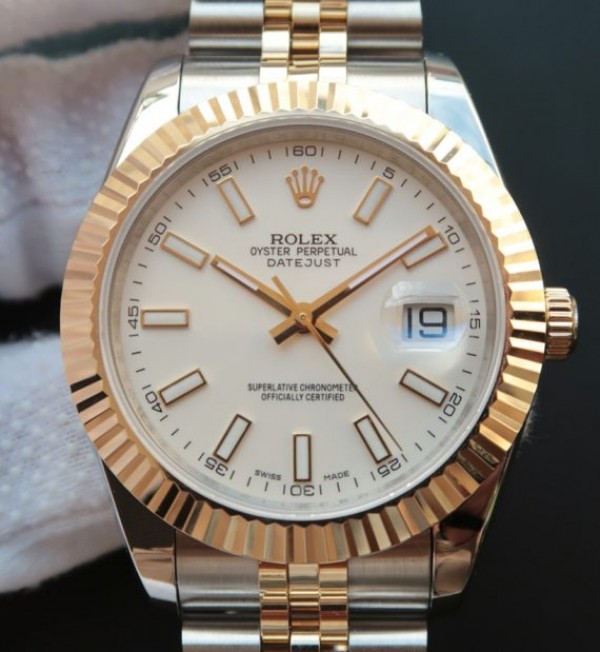 Rolex DateJust 41mm 126333 YG Wrapped White Dial SS/YG Jubilee Bracelet A2824