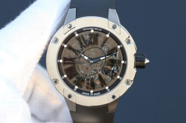 How to buy a RM033 super clone watches for sale in Oman?