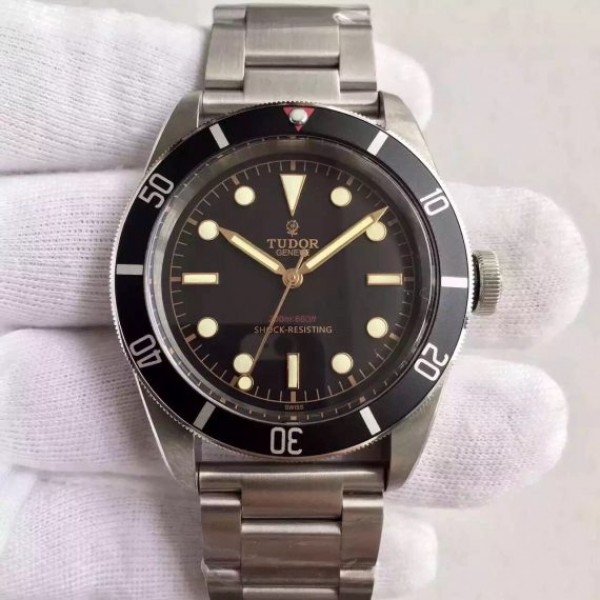 How to buy a Tudor clone watches for sale in Cambodia?