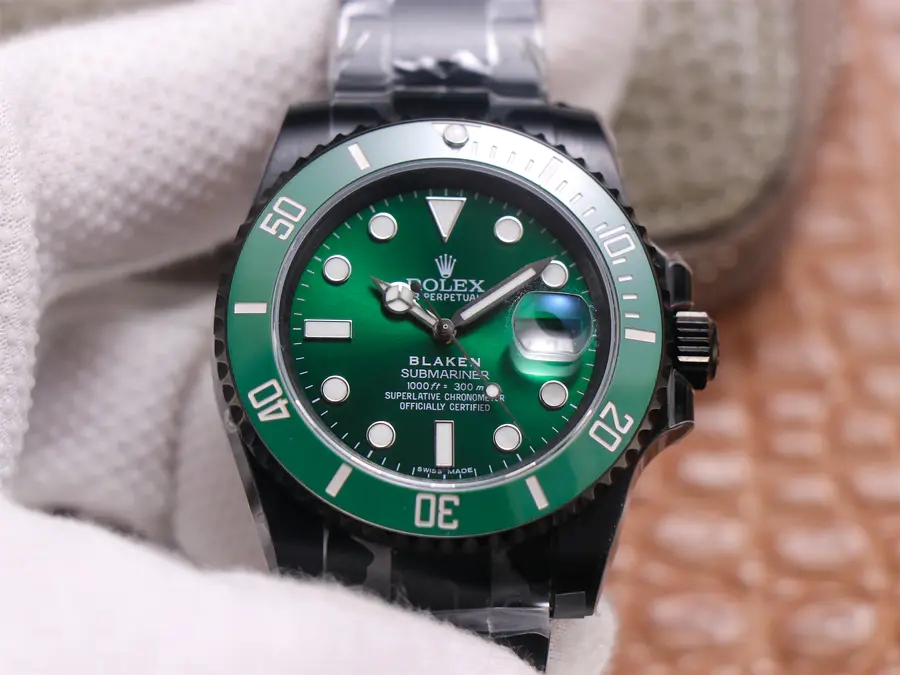 How to buy a Submariner clone watches for men in Bahrain?