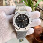 Audemars Piguet Royal Oak 15300 Black Dial - gallery