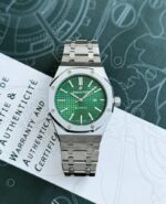 Audemars Piguet Royal Green Dial Quartz - gallery