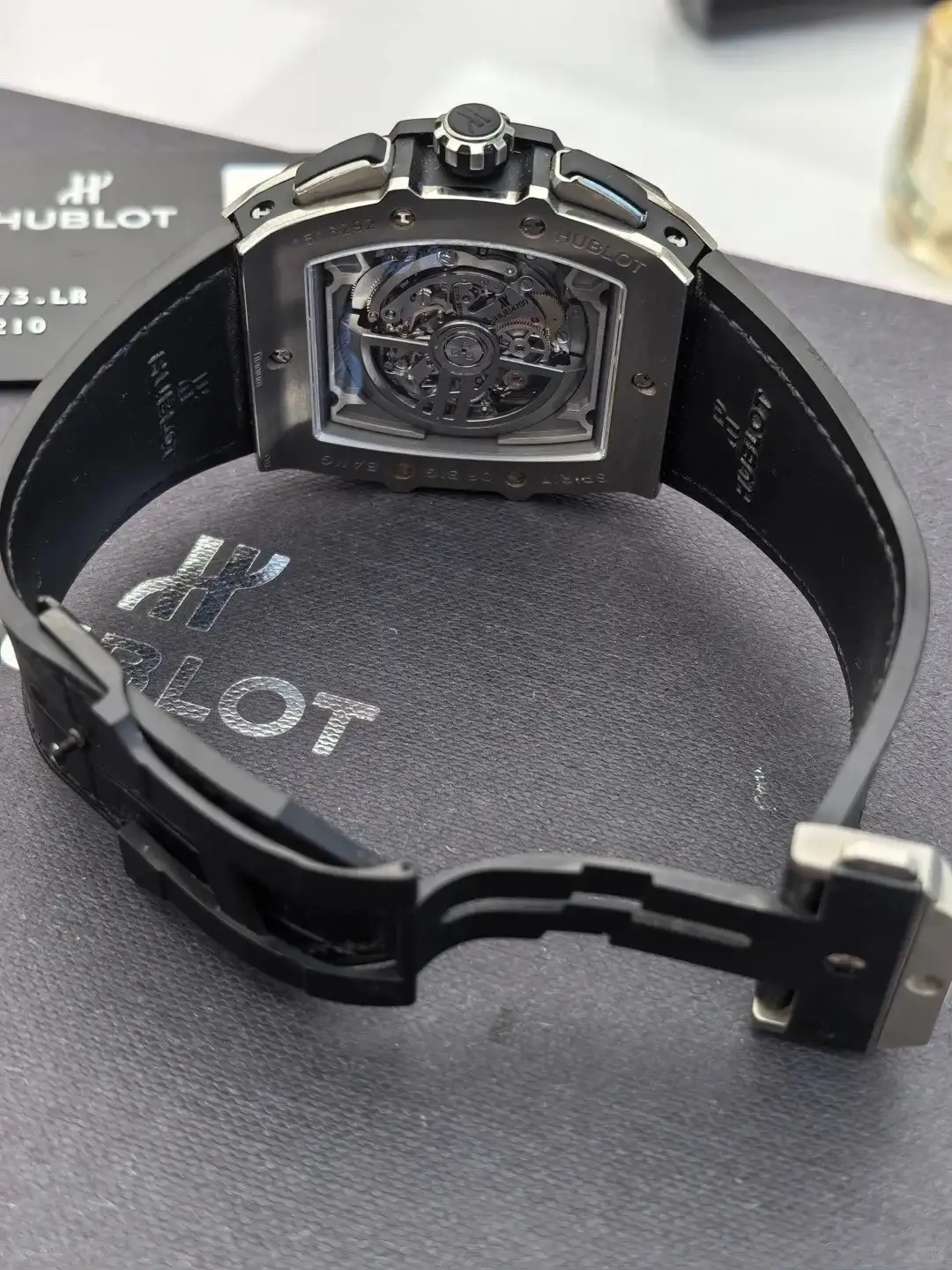 Hublot Spirit Of Big Bang Men Automatic Black Rubber Watch 601.NM.0173.RX - gallery