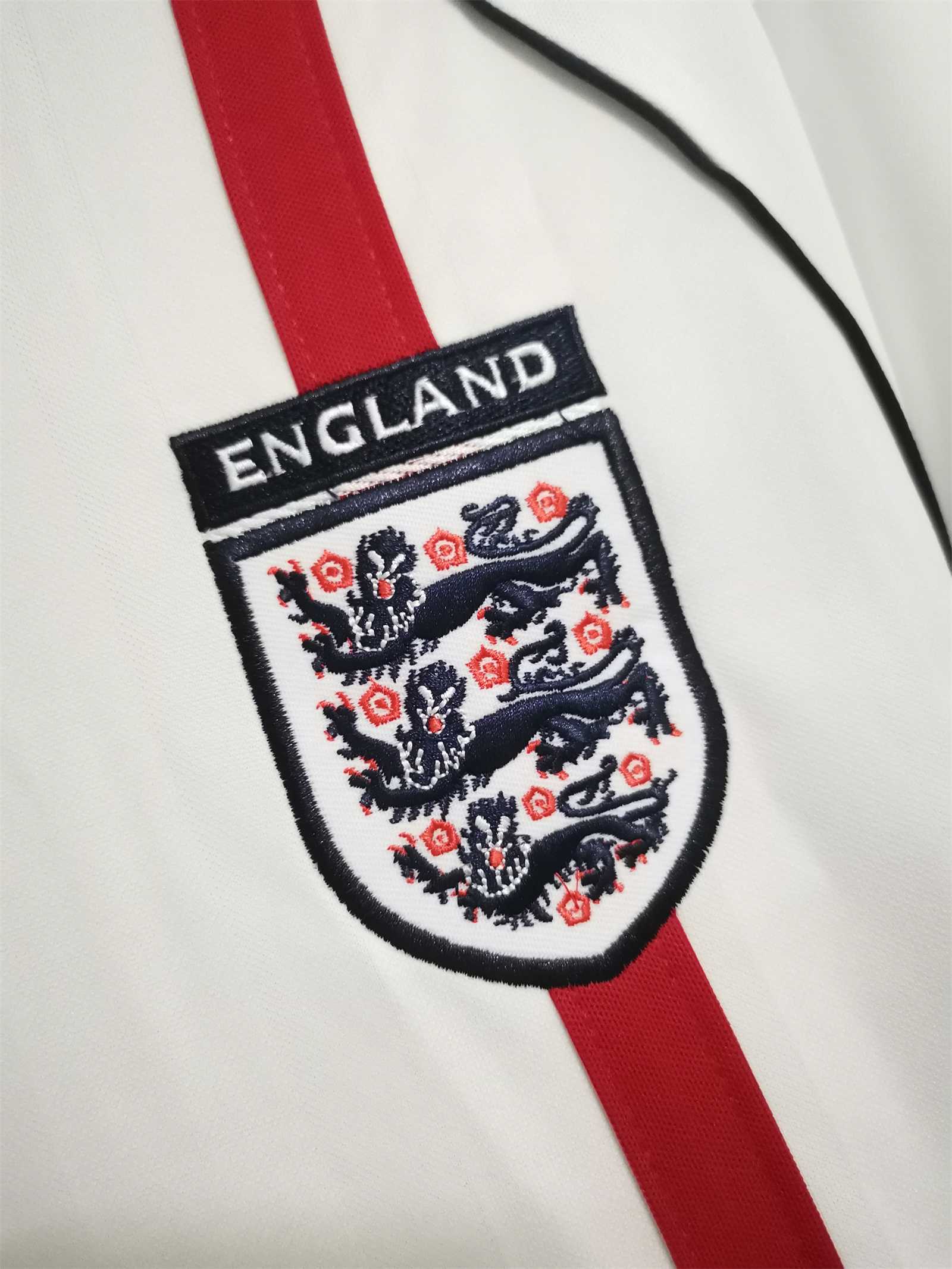 2002 England World Cup Home Retro Jersey - view 12