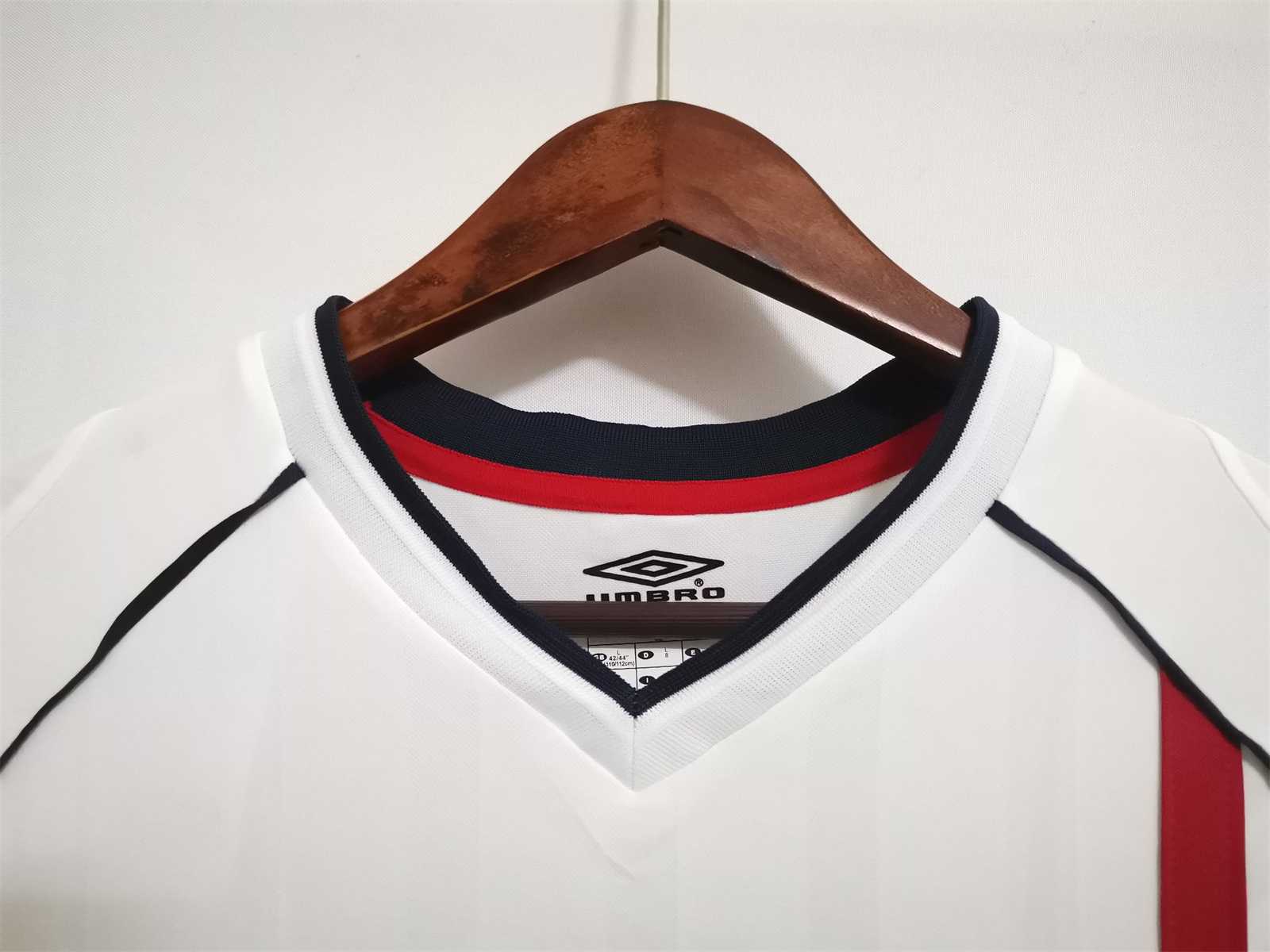 2002 England World Cup Home Retro Jersey - view 5