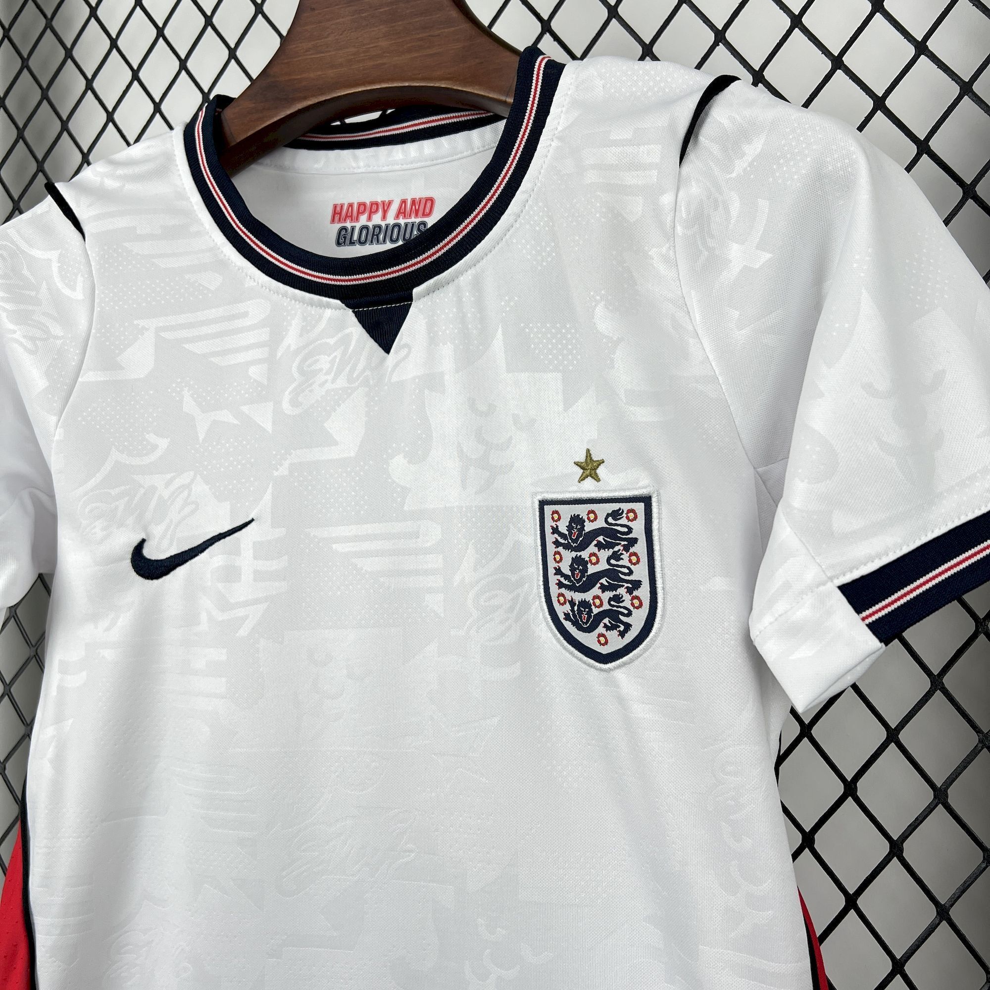 2026 England Home Wolrd Cup Soccer Kids Full Kit Jersey+Shorts+Socks - view 5