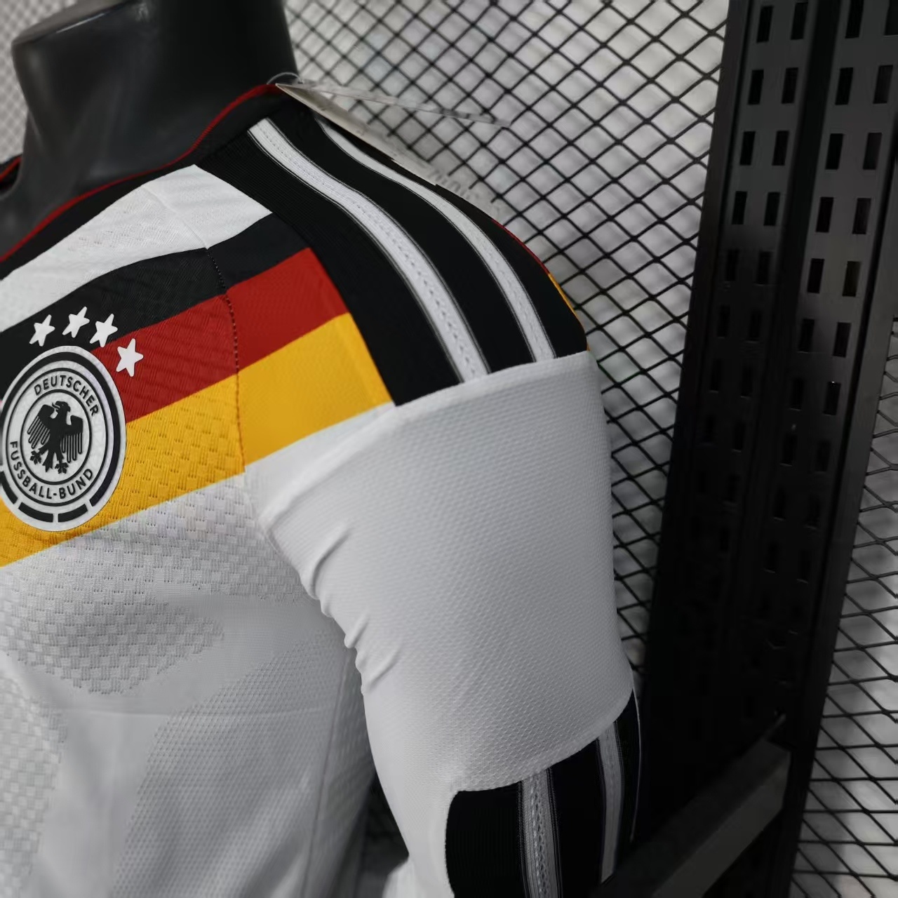 25-26 Germany Home Soccer Jersey Authentic Shirt Long Sleeve - view 5