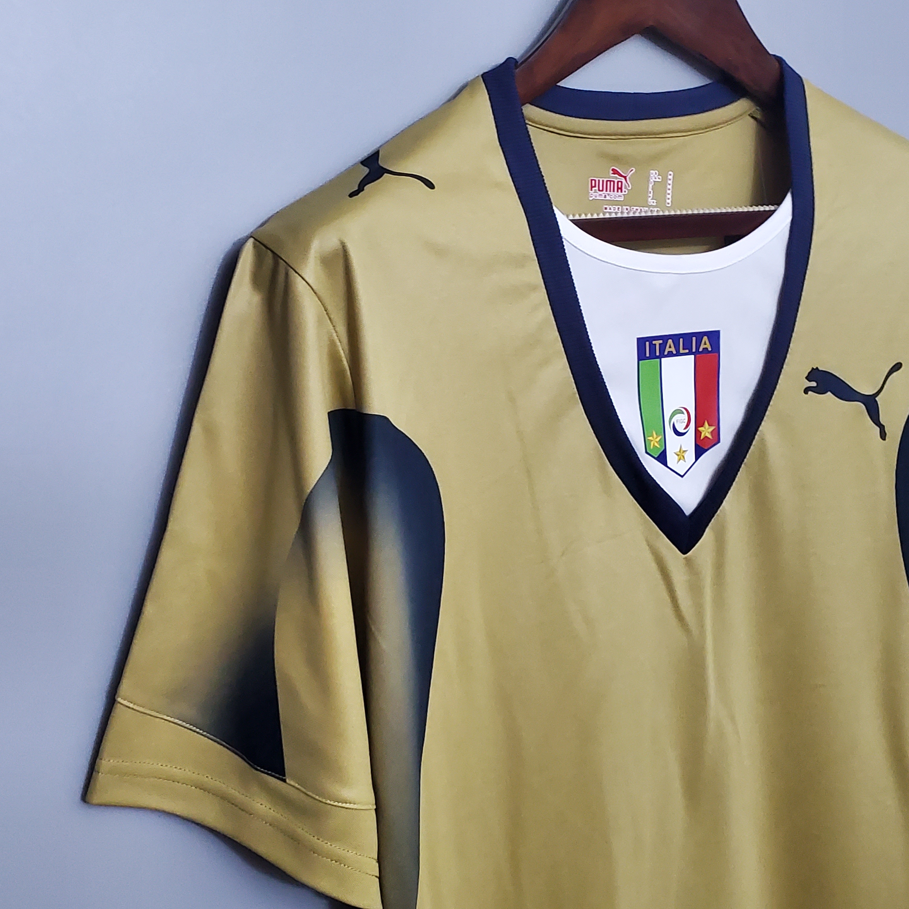 2006 Italy Home World Cup Goalkeeper Retro Jersey - view 8