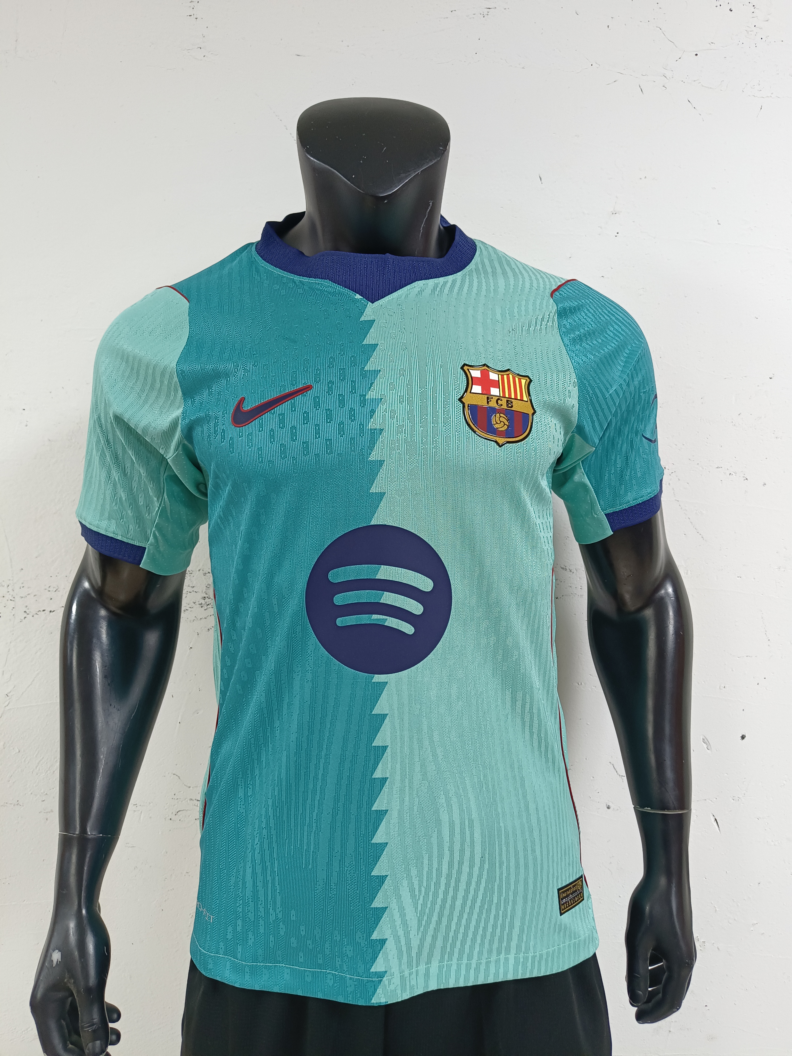 26-27 Barcelona Second Away Jersey - view 4
