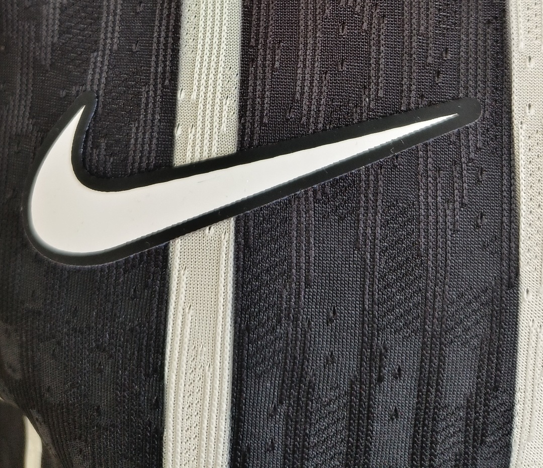 -27 Corinthians Away Jersey - view 6