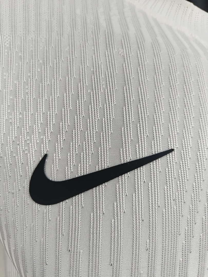 -27 Corinthians Home Jersey - view 5