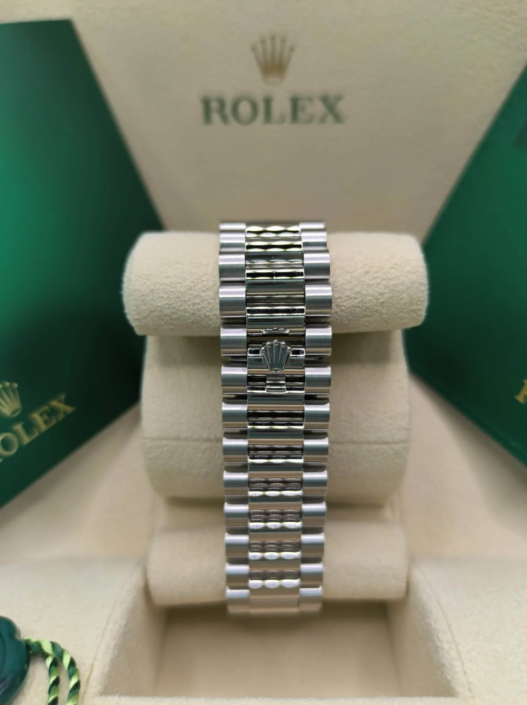 Superclone Rolex Day-Date 40 mm Ice blue Dial 228236 - gallery