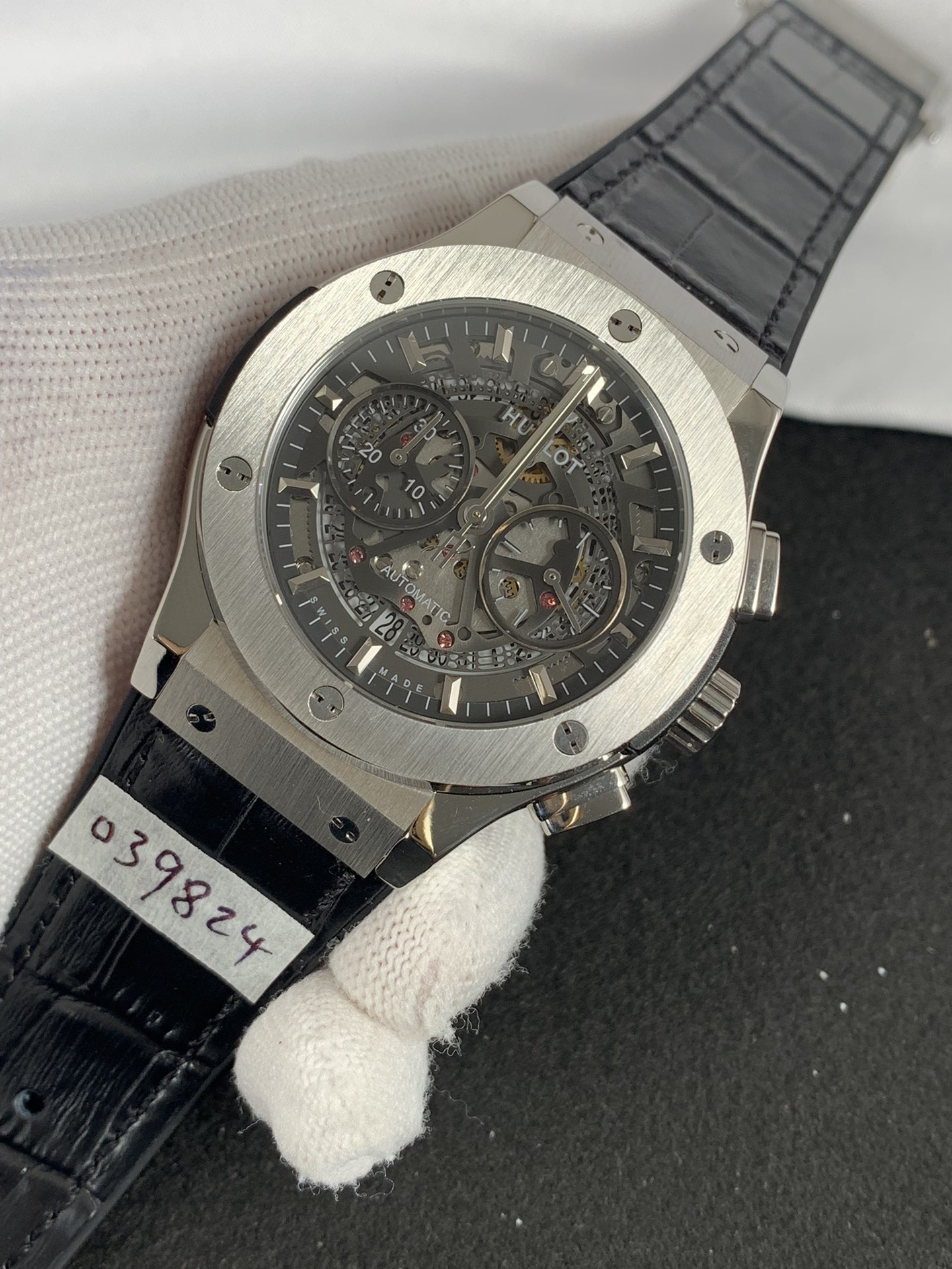 Hublot Classic Fusion Aerofusion Titanium 525.NX.0170.LR - gallery