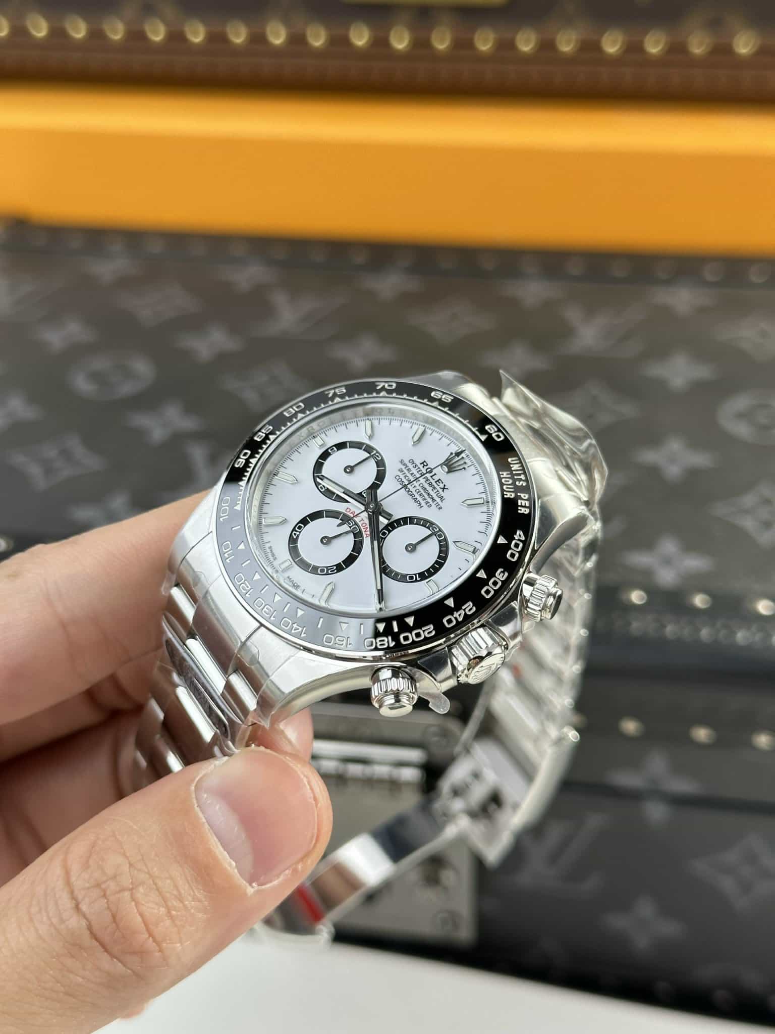 Superclone Rolex Daytona  Panda  40 mm White Dial 126500LN - gallery