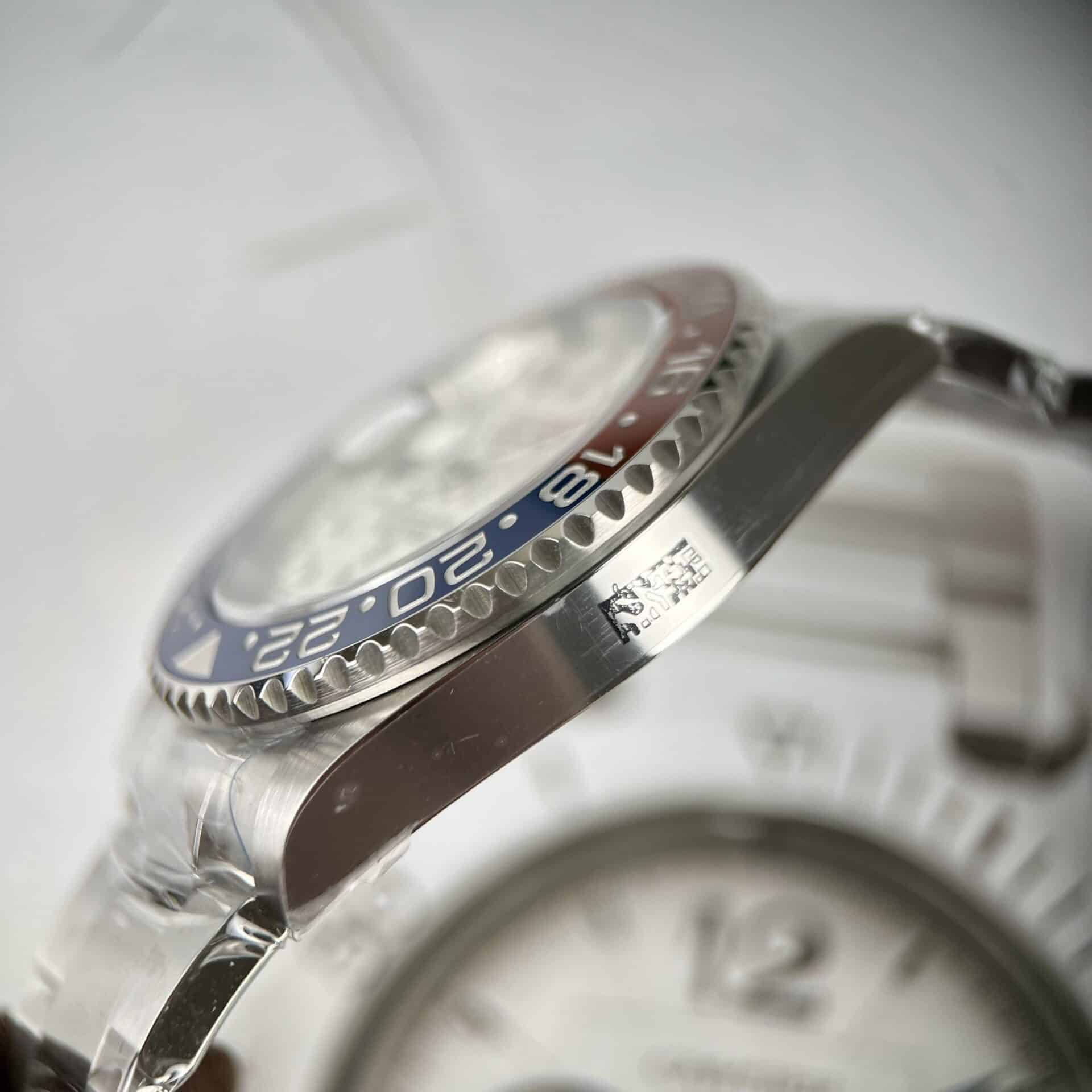 Superclone Rolex GMT-Master II Meteorite Dial 126719BLRO  Superman  Oyster - gallery