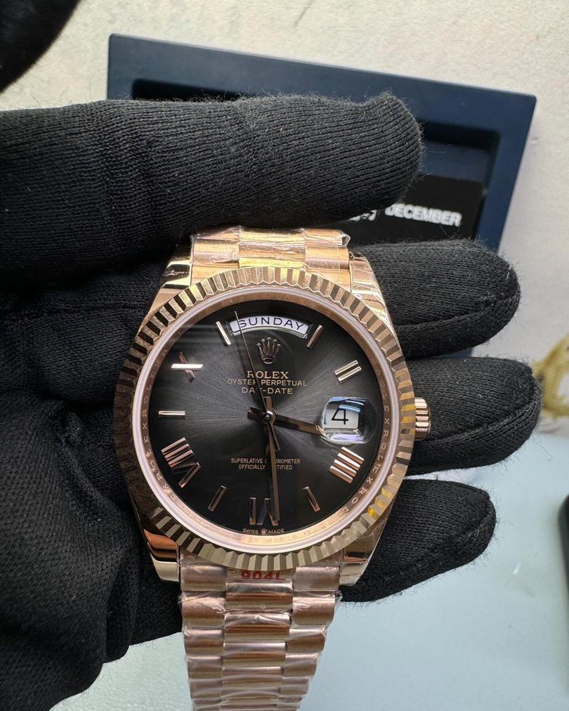 Rolex Day-Date Super Clone 228235 Everose Gold 40mm - gallery
