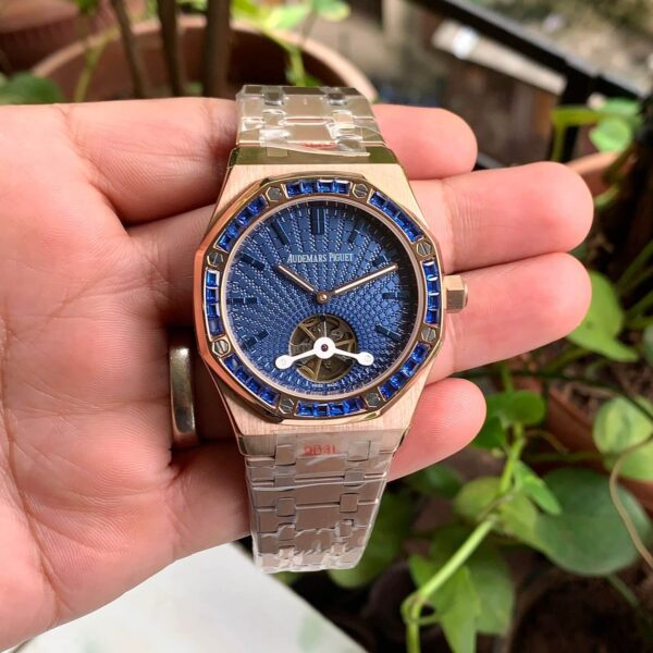 Audemars Piguet Royal Oak Off Shore White Dial Chroco Strap - gallery