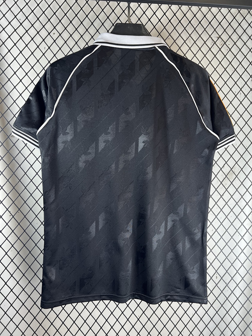 Black Real Madrid Retro - view 4