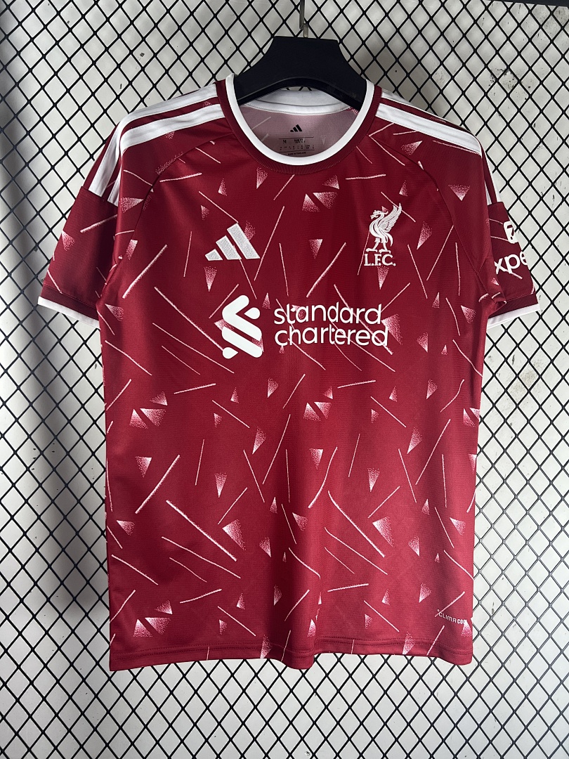 Liverpool Home Jersey - view 3